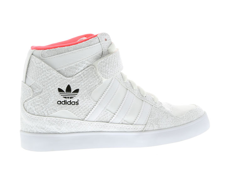 FOOT LOCKER - WHITE COLLECTION (6)