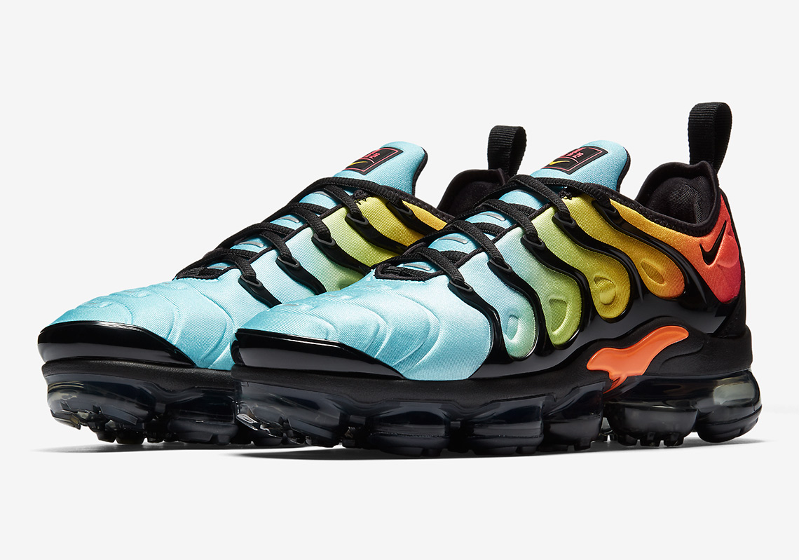 vapormax plus colorate